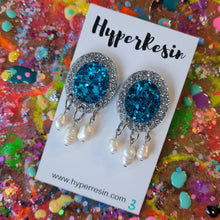Load image into Gallery viewer, Glamorous Statement Stud